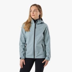 Kurtka Softshell Turystyka damska Swedemount Stryn Softshell Jacket wodoodporna. Zielone kurtki sportowe SWEDEMOUNT, bez wzorów, z softshellu, bez kaptura, trekkingowe. Za 249.99 zł.