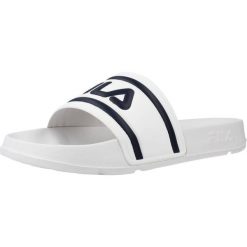 Klapki Fila Model Morro Bay Slipper Kolor Biały. Białe klapki Fila, bez wzorów, z materiału, bez obcasa. W wyprzedaży za 94.60 zł.