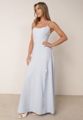 Niebieska Wieczorowa Sukienka Rozkloszowana z Odkrytymi Plecami i Rozcięciem Tomley. Niebieskie sukienki Born2be, na co dzień, l, bez wzorów, eleganckie, bez kołnierzyka, bez ramiączek, maxi, gorsetowe. Za 249.99 zł.