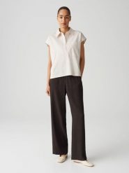 OPUS Bluzka "Fajora" w kolorze kremowym rozmiar: 42. Brązowe bluzki Opus, bez wzorów, bez kołnierzyka, bez ramiączek. Za 117.99 zł.