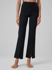 4F Legginsy w kolorze czarnym do jogi rozmiar: M. Czarne legginsy 4f, m, bez wzorów, z materiału. Za 104.95 zł.