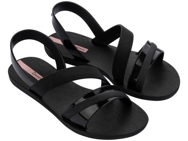 Buty sandały damskie Ipanema Vibrant. Czarne sandały Ipanema, bez wzorów, z materiału, bez obcasa, bez zapięcia. Za 98.89 zł.