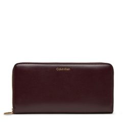Duży Portfel Damski Calvin Klein. Czerwone portfele Calvin Klein, bez wzorów. Za 349.99 zł.