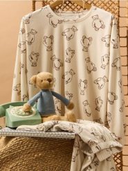 Welurowa piżama dwuczęściowa ze wzorem w misie - kremowy. Białe piżamy Sinsay, bez wzorów, z weluru, bez ramiączek. Za 69.99 zł.