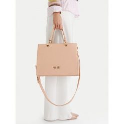 Torebka Nine West. Brązowe torebki klasyczne Nine West, bez wzorów, bez dodatków. Za 349.99 zł.