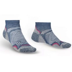 Skarpety trekkingowe damskie Bridgedale Hike Coolmax UltraLight Denim. Niebieskie skarpety Bridgedale, bez wzorów, z denimu. Za 69.99 zł.