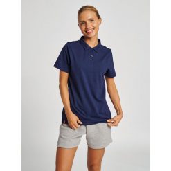 Damska koszulka polo Hummel Red Classic. Niebieskie koszulki polo Hummel, xs, bez wzorów, z tkaniny, bez kołnierzyka, bez ramiączek. Za 141.00 zł.