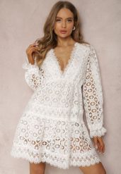 Biała Sukienka Rhodaera. Białe sukienki Renee, m, bez wzorów, z koronki, boho, bez kołnierzyka, bez ramiączek, mini, rozkloszowane. Za 49.99 zł.