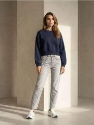 Bawełniane jeansy mom fit comfort z efektem sprania - szary. Szare jeansy Sinsay, bez wzorów. Za 59.99 zł.