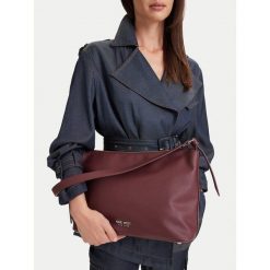 Torebka Nine West. Czerwone torebki klasyczne Nine West, bez wzorów, bez dodatków. Za 229.99 zł.