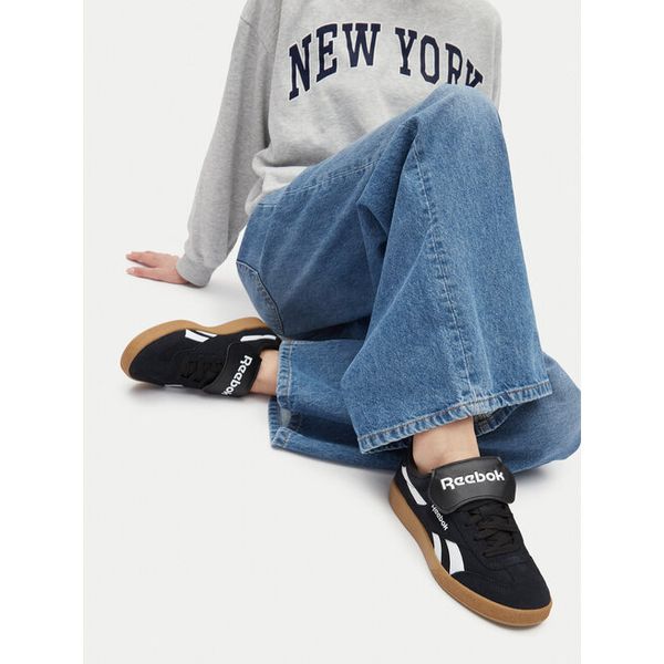 Sneakersy Reebok. Niebieskie kurtki Reebok, bez wzorów, bez kaptura. Za 219.99 zł.