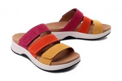 Josef Seibel Estelle 11 97311 380 837 amber-multi, klapki damskie. Żółte klapki Josef Seibel, bez wzorów, bez obcasa. Za 419.90 zł.