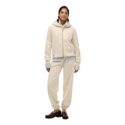 Damska bluza z kapturem zapinana na zamek Superdry Logo Essential. Brązowe bluzy Superdry, bez wzorów, z kapturem. Za 326.95 zł.