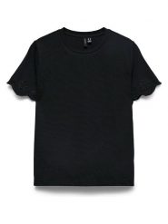 Vero Moda Koszulka w kolorze czarnym rozmiar: XS. Czarne bluzki Vero Moda, xs, bez wzorów, z bawełny, bez kołnierzyka, bez ramiączek. Za 58.41 zł.
