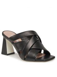 Pollini Klapki SA28117C1ITE0000 Czarny. Czarne klapki Pollini, bez wzorów, ze skóry, bez obcasa. Za 1,729.00 zł.