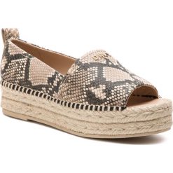 Espadryle DKNY - Mer K4832001 Blac/White. Brązowe espadryle DKNY, bez wzorów, ze skóry, bez obcasa, na koturnie, bez zapięcia. W wyprzedaży za 339.00 zł.