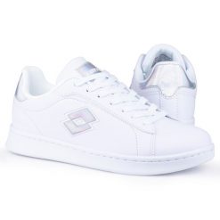 Buty damskie sportowe trampki Lotto DAMPOLIS GC. Białe obuwie sportowe Lotto, bez zapięcia, trekkingowe. W wyprzedaży za 129.00 zł.