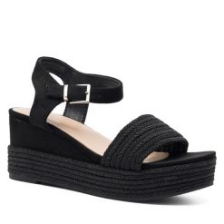 Sandały Jenny Fairy. Czarne sandały Jenny Fairy, bez wzorów, bez obcasa, na koturnie, bez zapięcia. Za 139.99 zł.