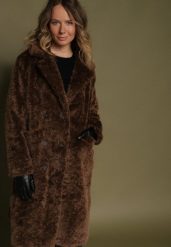 Brązowy Długi Płaszcz Futrzany w Stylu Teddy Tadele. Brązowe płaszcze Born2be, l, bez wzorów, z futra, bez kaptura. Za 409.99 zł.