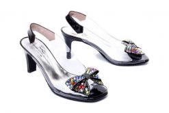 BRENDA ZARO T3610 black, sandały damskie. Czarne sandały Brenda Zaro, bez wzorów, z gumy, bez obcasa, na obcasie, bez zapięcia. Za 499.90 zł.