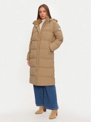 Guess Płaszcz zimowy W4BL26 WGII2 Beżowy Regular Fit. Brązowe płaszcze Guess, na zimę, s, z aplikacjami, z syntetyku, bez kaptura. Za 949.99 zł.