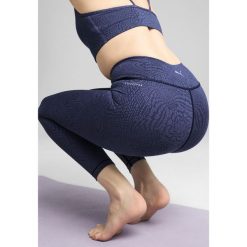 Damskie legginsy 7/8 z wysokim stanem MOVE CLOUDSPUN PUMA Blue Crystal. Niebieskie legginsy Puma, xs, bez wzorów, z podwyższonym stanem. W wyprzedaży za 139.00 zł.