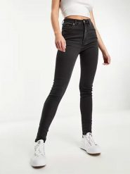 Monki Dżinsy - Slim fit - w kolorze czarnym rozmiar: W33. Czarne jeansy Monki, bez wzorów, z podwyższonym stanem. Za 51.45 zł.
