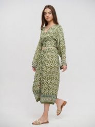 BLE Koszulka w kolorze zielonym rozmiar: onesize. Zielone bluzki BLE, bez wzorów, bez kołnierzyka, bez ramiączek. Za 111.95 zł.