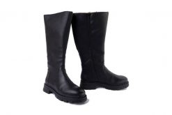 RIEKER Z9856-00 black, kozaki damskie. Czarne kozaki Rieker, na zimę, bez obcasa, na obcasie, bez zapięcia. Za 459.90 zł.