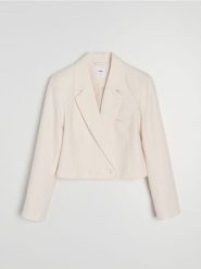 Krótki żakiet dwurzędowy - kremowy. Białe marynarki i żakiety Sinsay, l, bez wzorów. Za 69.99 zł.