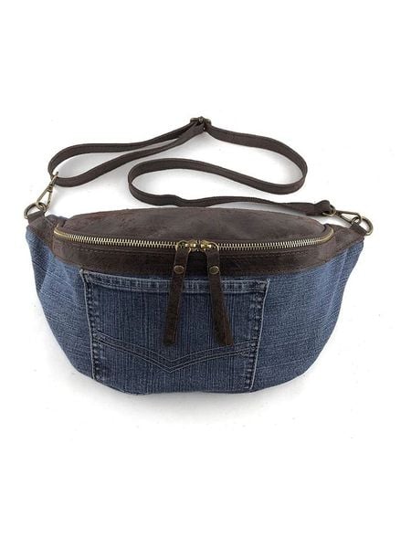 Marlon Skórzana saszetka w kolorze niebiesko-brązowym - 32 x 15 x 14 cm rozmiar: onesize. Brązowe torby na ramię Marlon, bez wzorów, z materiału, sportowe, przez ramię, bez dodatków. Za 218.57 zł.