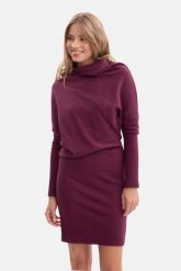 Bawełniana ołówkowa sukienka z dzianiny zbluzowana fiolet. Sukienki Bewear, do pracy, l, bez wzorów, z bawełny, biznesowe, bez kołnierzyka, bez ramiączek, mini, dopasowane. Za 239.00 zł.