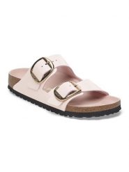 Birkenstock Skórzane klapki "Arizona" w kolorze jasnoróżowym rozmiar: 40. Różowe klapki Birkenstock, bez wzorów, z otwartym noskiem, bez obcasa. Za 614.96 zł.