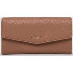 Fiorelli - Portfel. Brązowe portfele Fiorelli, bez wzorów, z materiału. W wyprzedaży za 149.90 zł.