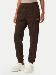 EA7 Emporio Armani Spodnie dresowe 7W001416 AF26043 F6007 Brązowy ciemny Regular Fit. Brązowe spodnie dresowe EA7 Emporio Armani, xs, bez wzorów, z bawełny. Za 489.99 zł.