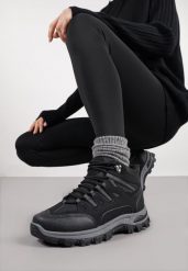 Czarne Buty Trekkingowe Traperki Vices ze Sznurowaną Cholewką Afellie. Czarne trapery i śniegowce Renee, wspinaczkowe. Za 99.99 zł.
