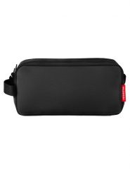 Reisenthel Kosmetyczka w kolorze czarnym - 26 x 12 x 10 cm rozmiar: onesize. Czarne kufry i kosmetyczki Reisenthel, bez wzorów, z materiału, bez dodatków. Za 92.42 zł.