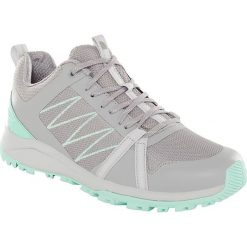 Buty turystyczne w kolorze szarym. Szare trekkingi The North Face, z gore-texu, wspinaczkowe. W wyprzedaży za 219.95 zł.