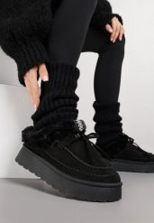 Czarne Wsuwane Śniegowce w Rustykalnym Stylu z Kokardą i Futrem Tusora. Czarne trapery i śniegowce Born2be. Za 99.99 zł.