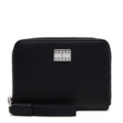 Duży Portfel Damski Tommy Jeans. Czarne portfele Tommy Jeans, bez wzorów, z jeansu. Za 139.99 zł.