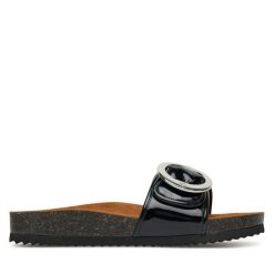 Klapki Caprice. Czarne klapki Caprice, bez wzorów, bez obcasa. Za 219.99 zł.