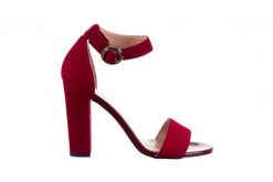 Sandały Bayla-056 8024-1432 Burgund Zamsz, Skóra naturalna - 41. Czerwone sandały Bayla, bez wzorów, ze skóry, biznesowe, bez obcasa, na słupku, bez zapięcia. W wyprzedaży za 134.10 zł.