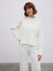 BGN Sweter w kolorze kremowym rozmiar: 38. Brązowe swetry BGN, bez wzorów, z wełny, bez ramiączek. Za 104.89 zł.