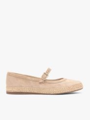 Piaskowe welurowe espadryle z paskiem. Brązowe espadryle Ryłko, bez wzorów, z gumy, bez obcasa, bez zapięcia. Za 399.99 zł.