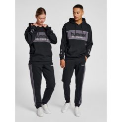 Bluza z kapturem Hummel Legacy Julian. Czarne bluzy Hummel, s, bez wzorów, z bawełny, z kapturem. Za 273.90 zł.