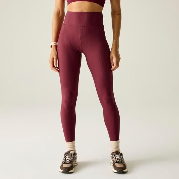 Legginsy Damskie Prążkowana Hustle. Czerwone legginsy Dare 2b, bez wzorów, z materiału. Za 138.99 zł.