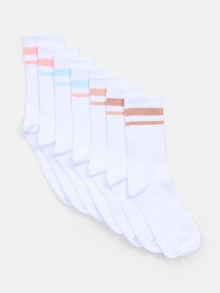 Prążkowane skarpetki 7 pack - wielobarwny. Skarpety Sinsay, bez wzorów, prążkowane. W wyprzedaży za 14.99 zł.