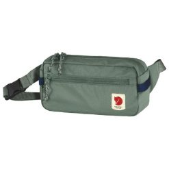 Torebka sportowa damska Fjallraven Patina. Zielone torby na ramię Fjällräven, bez wzorów, sportowe, bez dodatków. Za 229.00 zł.