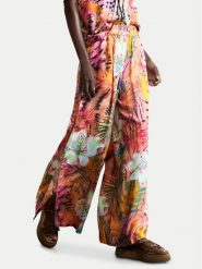 Desigual Spodnie materiałowe Swim Nasau 26SWPW56 Kolorowy Relaxed Fit. Spodnie materiałowe Desigual, l, bez wzorów, z materiału. Za 379.99 zł.