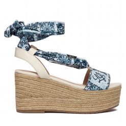 Espadryle Liu Jo. Niebieskie espadryle Liu Jo, bez wzorów, bez obcasa, bez zapięcia. Za 469.99 zł.